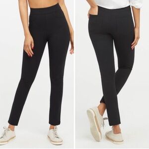SPANX Black Polished Pants Back Patch Pocket Size Small VGUC